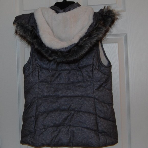 Green Tea Puffer Vest, Faux Fur Lined, Hooded, Zip Pockets, Gray, Size S - Picture 4 of 12